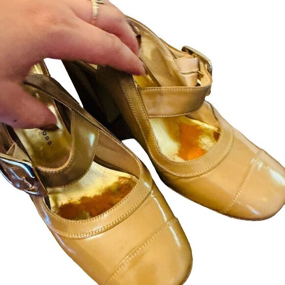 2/$25 - Marc Jacobs Tan Heels - Picture 4 of 11